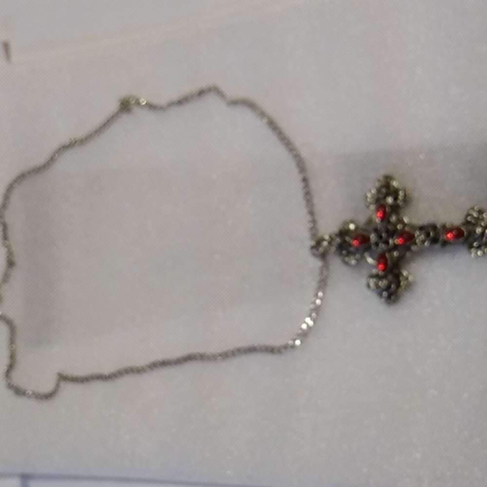 New Red Stone Cross - Picture 3 of 7